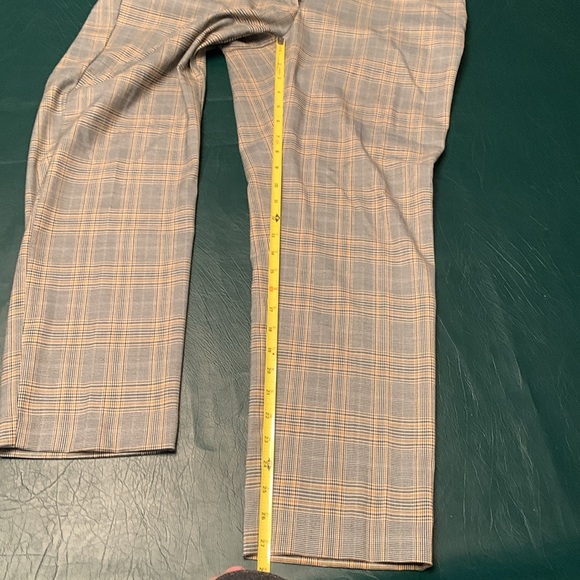 Zara Dress Slacks, excellent condition - Picture 4 of 10